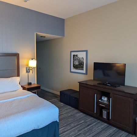 Hampton Inn & Suites Cazenovia, Ny Экстерьер фото