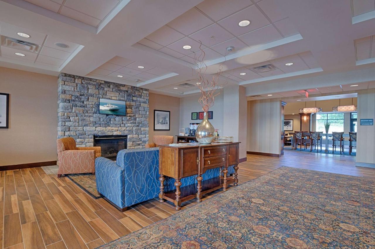 Hampton Inn & Suites Cazenovia, Ny Экстерьер фото