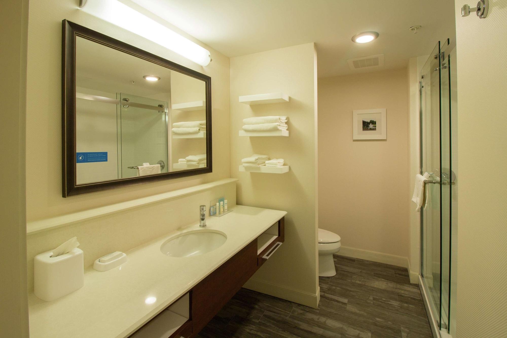 Hampton Inn & Suites Cazenovia, Ny Экстерьер фото