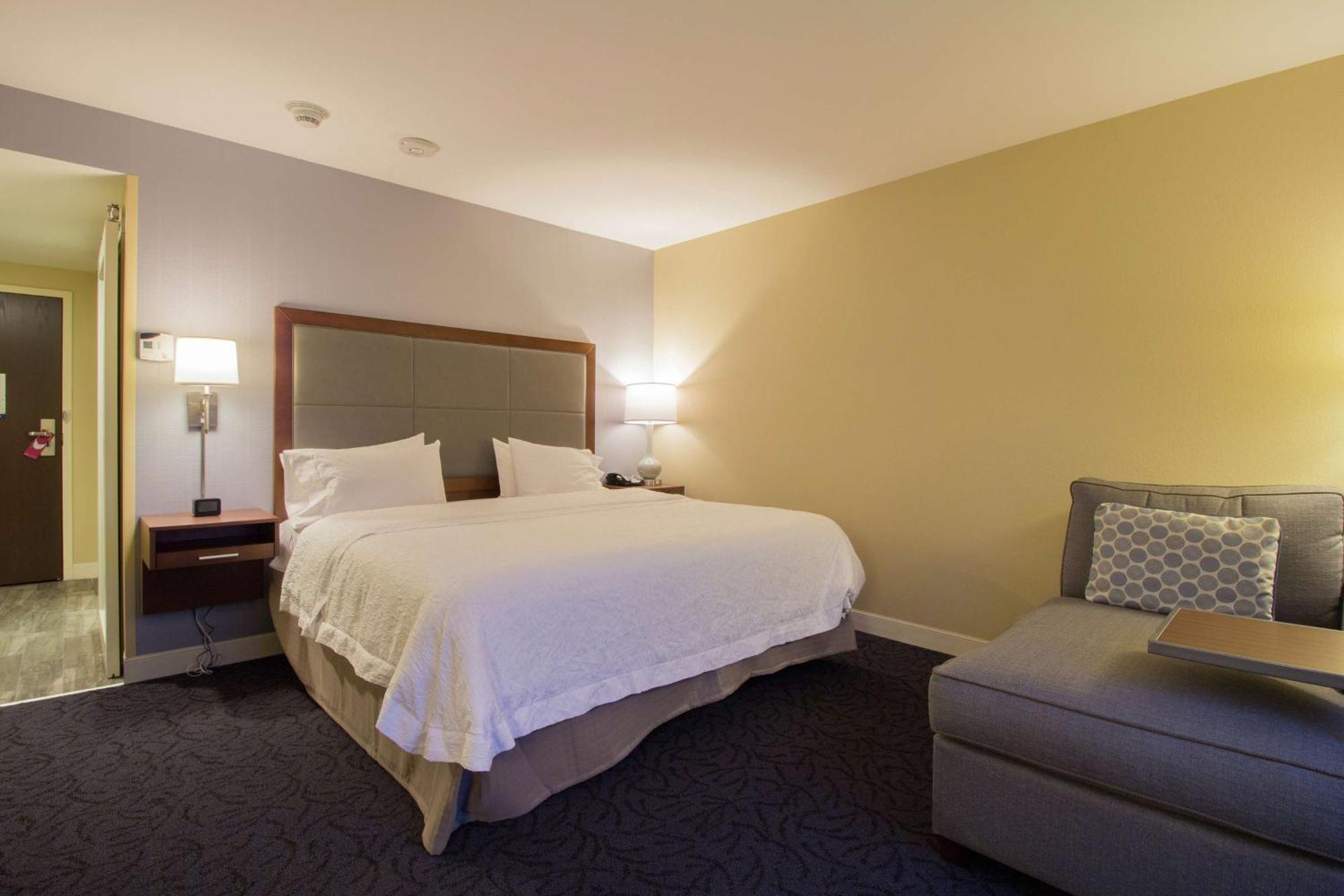 Hampton Inn & Suites Cazenovia, Ny Экстерьер фото