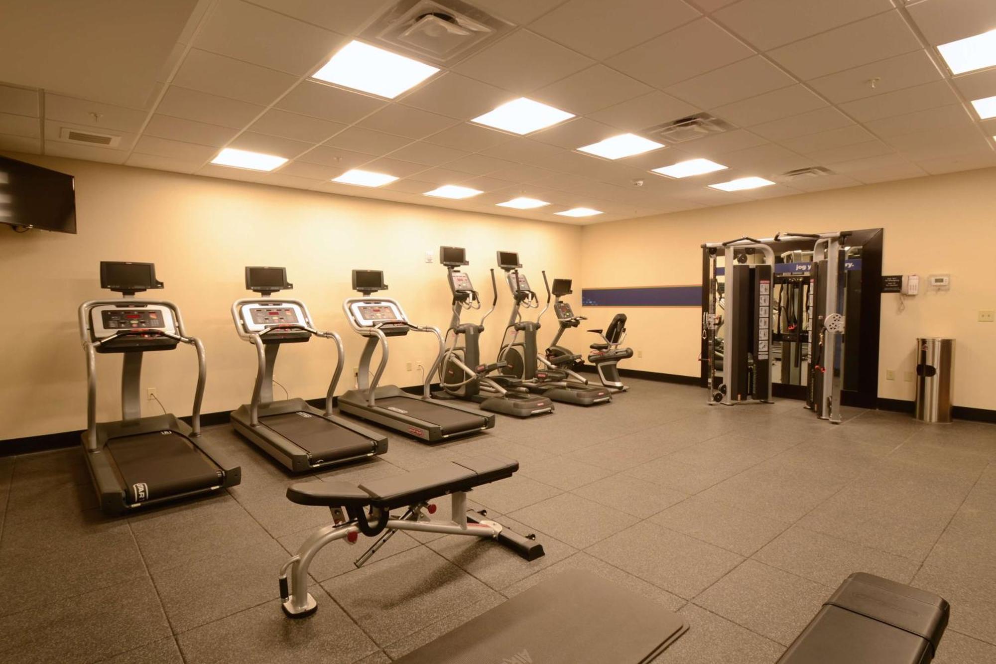 Hampton Inn & Suites Cazenovia, Ny Экстерьер фото